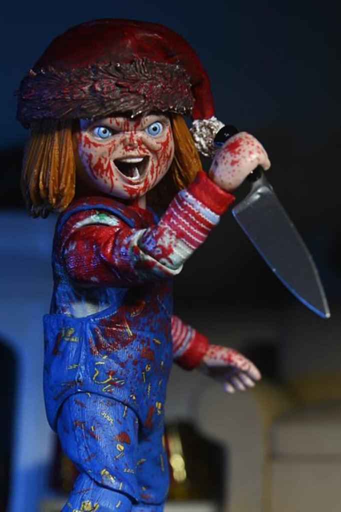 купить Фигурка Chucky (TV Series) – Ultimate Chucky 7” Scale Action Figure (Holiday Edition) 9.jpg
