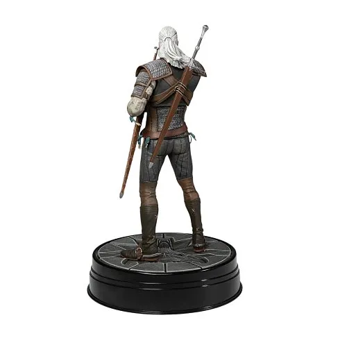 Фигурка Геральта — Dark Horse Witcher 3 Geralt Heart of Stone