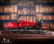Модель Хогвартский Экспресс — Noble Collection Hogwarts Express Die-cast w Base