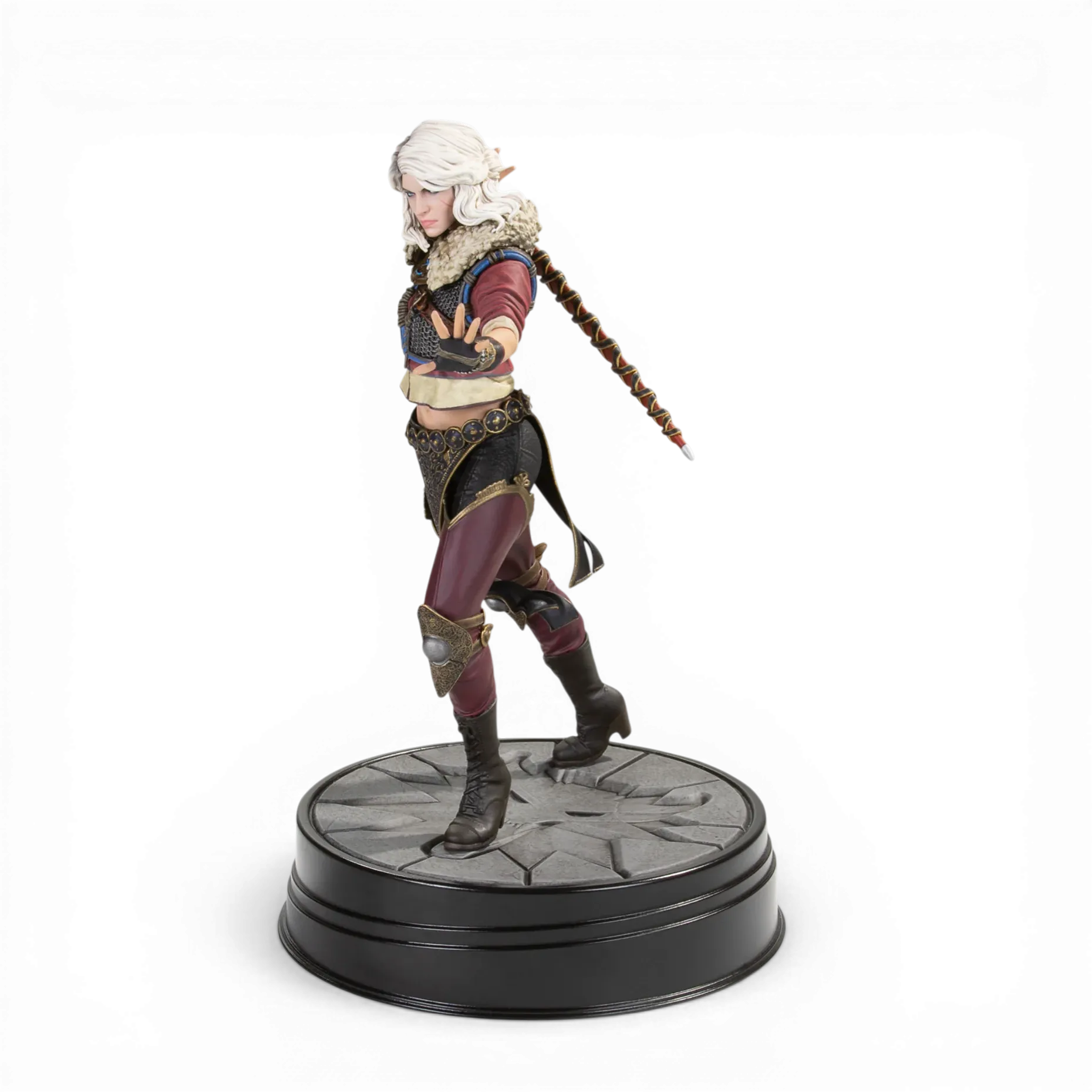 kupit-Figurka-TSiri-_-Witcher-