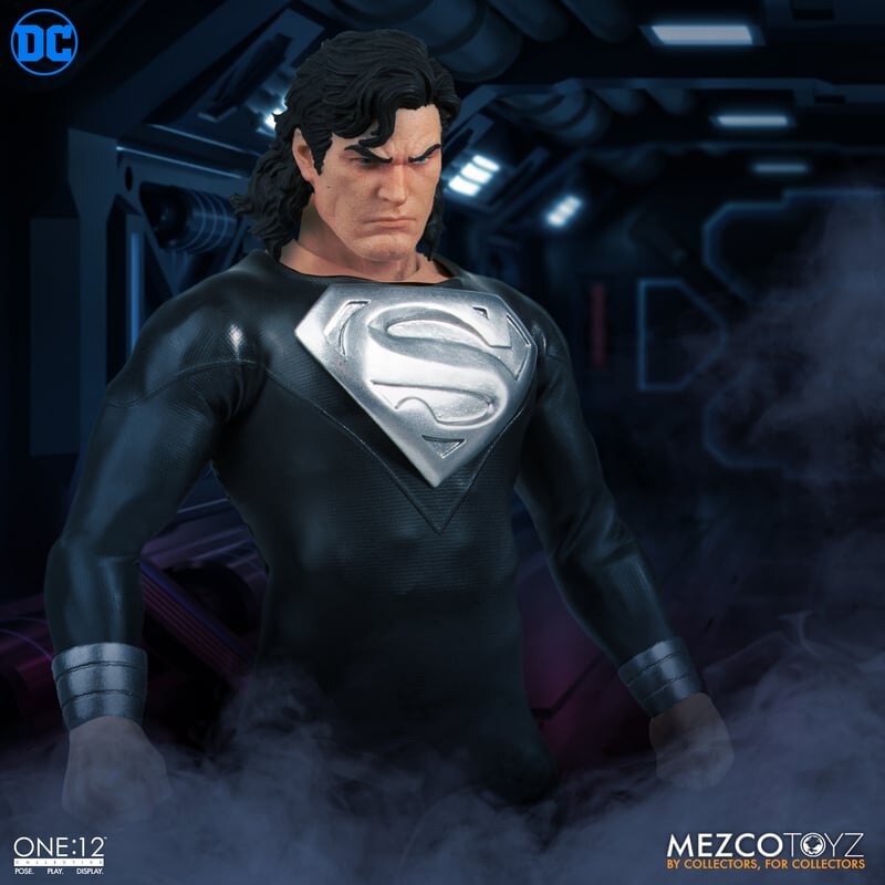 купить Фигурка One:12 Collective Superman: Recovery Suit Edition Figure 7.jpeg