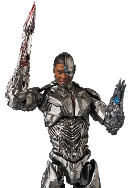 MAFEX-Justice-League-Cyborg-002.jpg