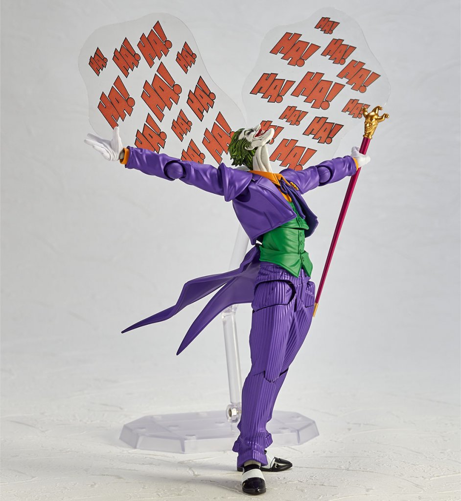 Revoltech-Joker-Figure-002.jpg