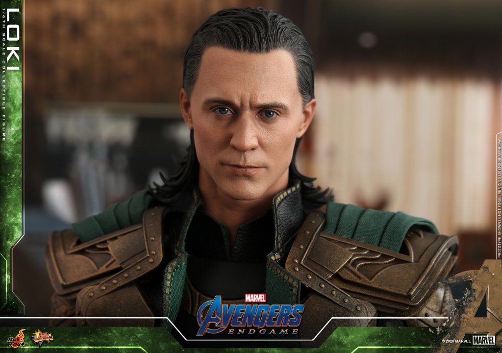 Купить фигурка Локи — Hot Toys MMS579 Avengers Endgame Loki (11).jpg