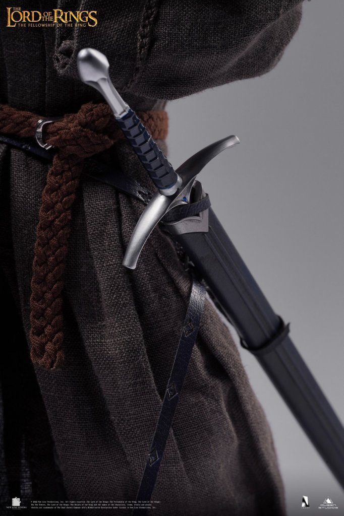 купить фигурку Queen Studios Lord of the Rings Gandalf 1:6 Figure 11.jpeg