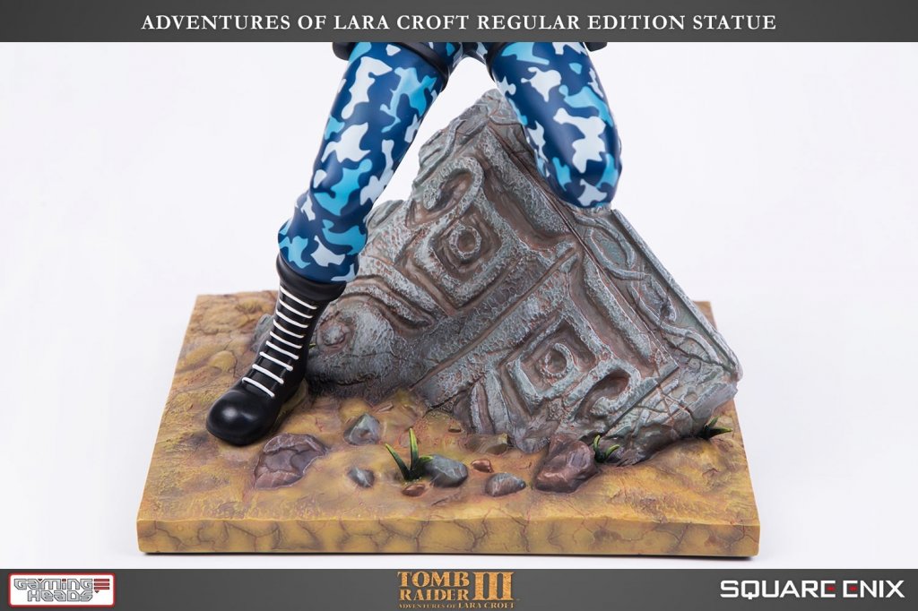 TR3-Lara-Croft-Regular-Statue-020.jpg