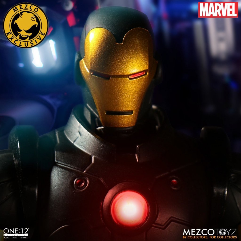 Mezco-Fall-EX-Iron-Man-008.jpg