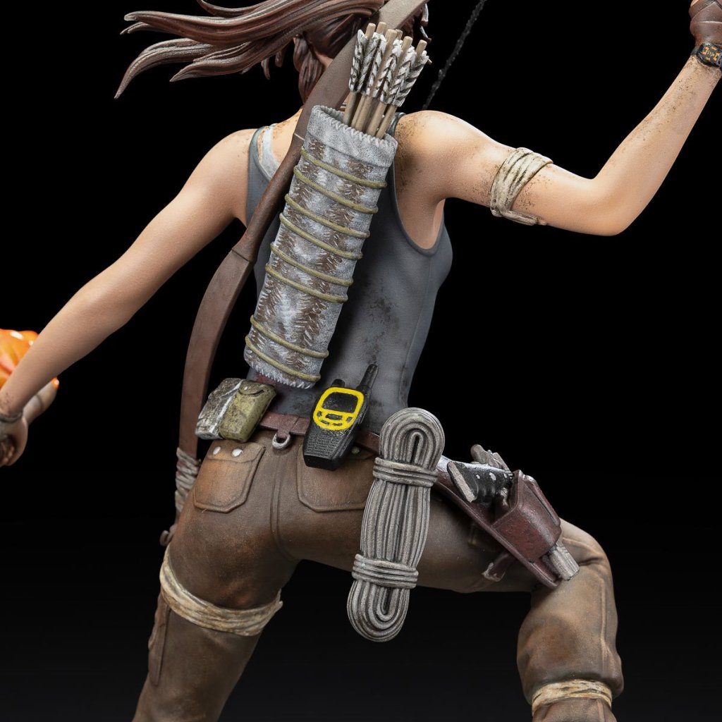 купить Dark Horse Tomb Raider Lara Croft Survivor Era PVC Statue 4.jpg