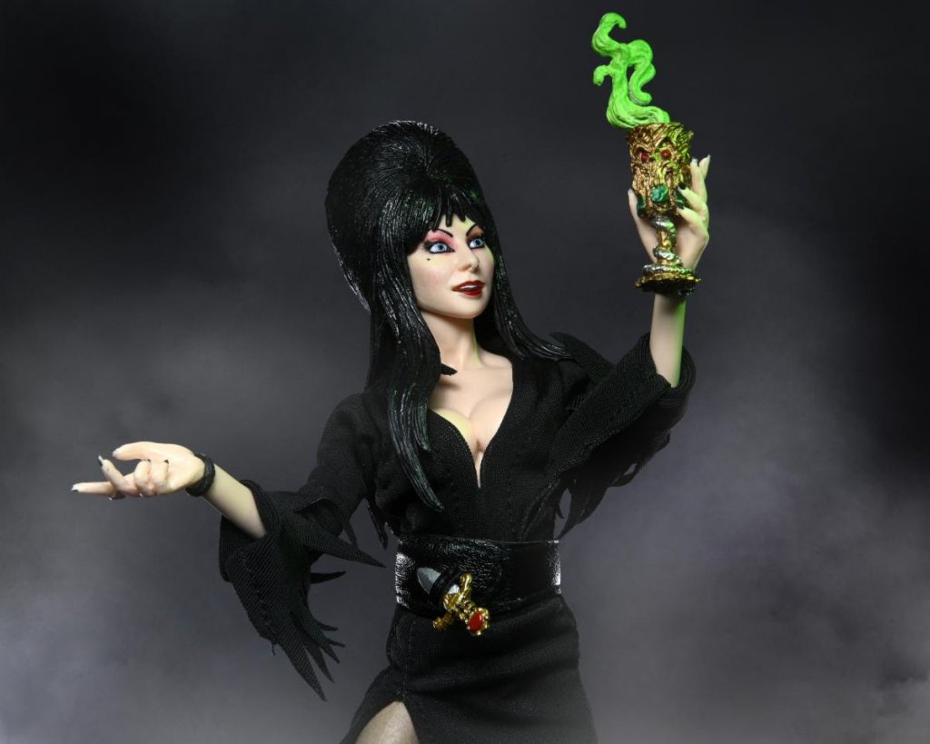 Фигурка Elvira - 8" Scale Clothed Figure - Elvira2.jpeg