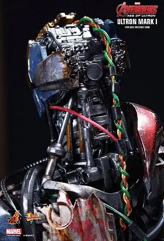 Фигурка Альтрона — Hot Toys Avengers Age of Ultron 1/6 Ultron Mark I