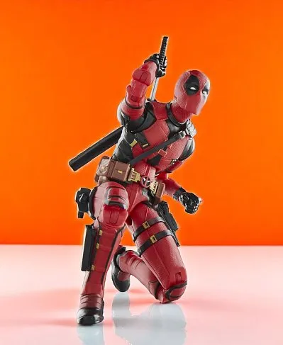 Фигурка Дэдпул — Hasbro Marvel Legends Deadpool and Wolverine Figure