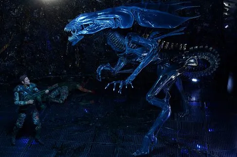 Фигурка Королева Чужих — Neca Aliens Xenomorph Queen Ultra Deluxe Boxed Figure