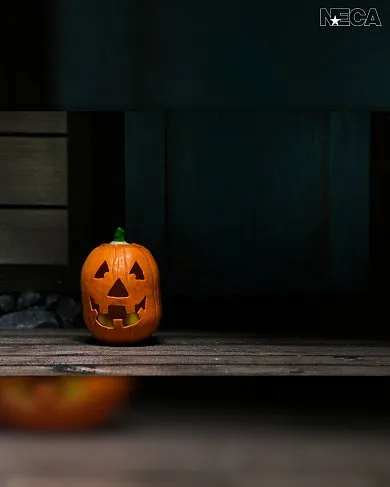 Фигурка Майкл Майерс — Neca Halloween Resurrection Michael Myers Ultimate