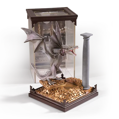Фигурка Ukrainian Ironbelly — Noble Collection Harry Potter Magical Creatures