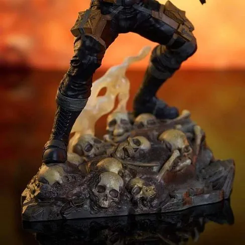 Фигурка BRZRKR — Gallery Diorama