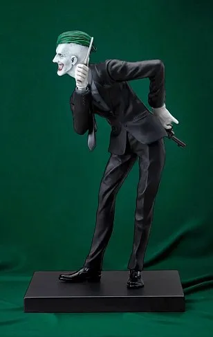 Фигурка Джокера — DC Comics New 52 Kotobukiya ARTFX Joker