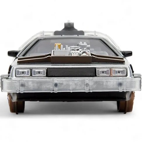 Модель ДеЛориан — Back to the Future 3 1982 DeLorean w Railroad Wheels 1/24 Limited Edition