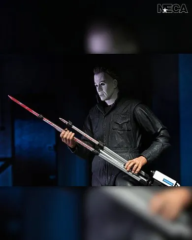 Фигурка Майкл Майерс — Neca Halloween Resurrection Michael Myers Ultimate