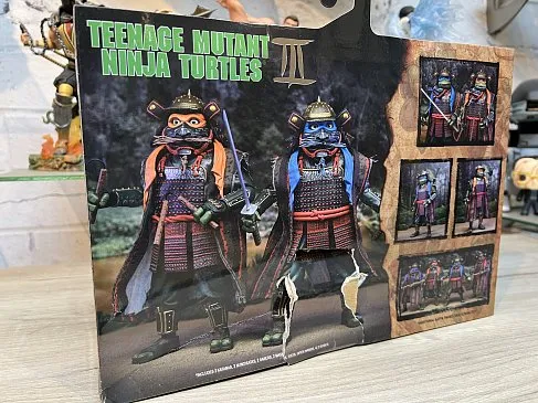 Фигурки Leonardo and Michelangelo — Neca Teenage Mutant Ninja Turtles Movie 3 BD