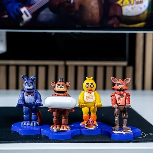 Фигурка-подставка ФНАФ — Mini Cable Guy Freddy Five Nights at Freddys Exquisite Gaming