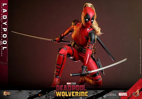 Фигурка Дэдпул — Hot Toys MMS747 Deadpool Wolverine Ladypool 1/6