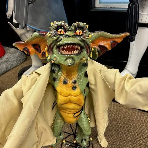 Фигурка Flasher Gremlin — Neca Gremlins 2 Stunt Puppet Prop