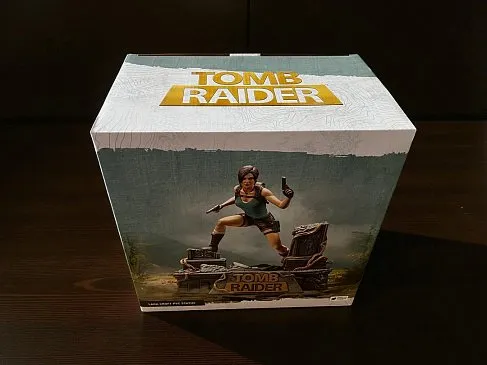 Фигурка Tomb Rider Lara Croft Modern Era — Dark Horse PVC Statue