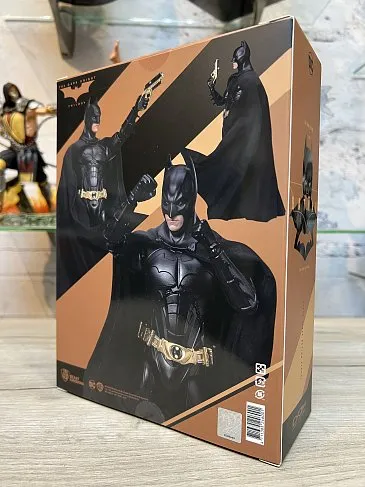Фигурка Бэтмен — Batman Begins Dynamic 8ction Heroes