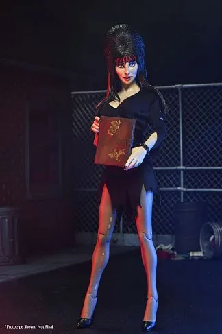 Фигурка Commando Elvira — Neca Clothed Deluxe Figure