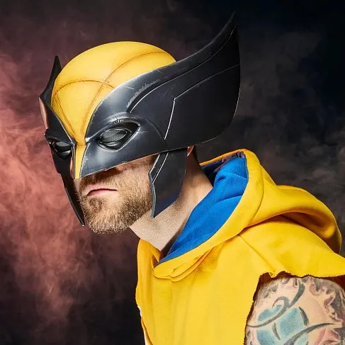 Шлем Росомахи — Hasbro Marvel Legends Premium Wolverine Mask