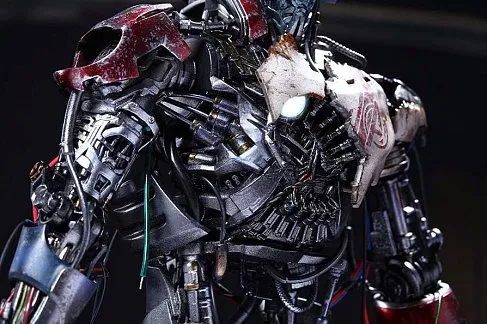 Фигурка Альтрона — Hot Toys Avengers Age of Ultron 1/6 Ultron Mark I