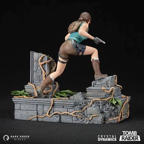 Фигурка Tomb Rider Lara Croft Modern Era — Dark Horse PVC Statue