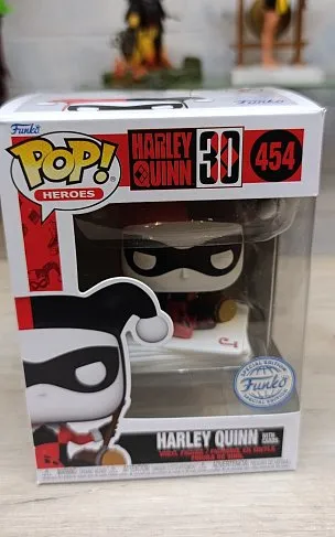 Фигурка DC Comics Harley Quinn Exclusive — Funko Pop! Vinyl 454 BD