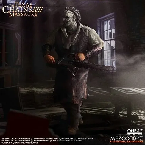 Фигурка Leatherface 2003 — Mezco The Texas Chainsaw Massacre 1/12