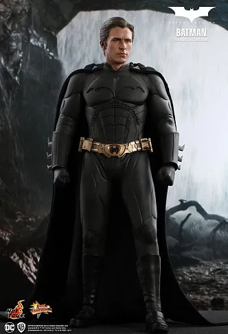 Фигурка Batman Exclusive — Hot Toys MMS595 Batman Begins 1/6