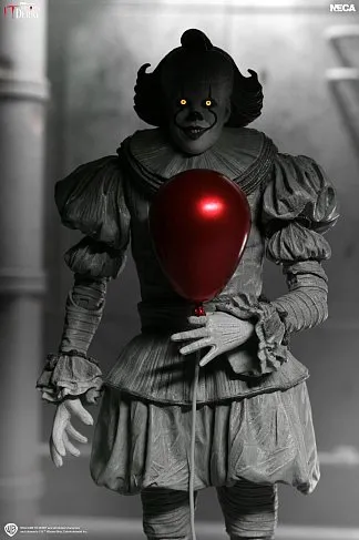 Фигурка Pennywise Black White — Neca Ultimate IT Welcome to Derry  Figure