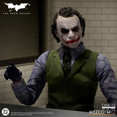 Фигурка Dark Knight Joker — Mezco One 12 Collective