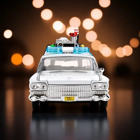 Модель Ecto-1 — Ghostbusters Diecast Model 1/24 1959 Cadillac