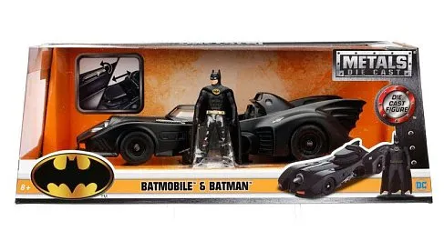 Модель Бэтмобиля — Batmobile 1989 1/24 w Batman Figure