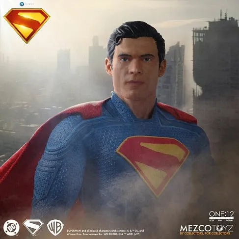 Фигурка Superman 2025 — Mezco One 12 Collective