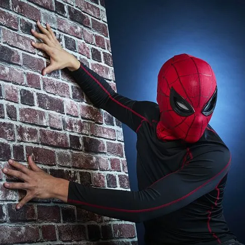 Spider-man Mask — Hasbro Marvel Legends Electronic Expressive