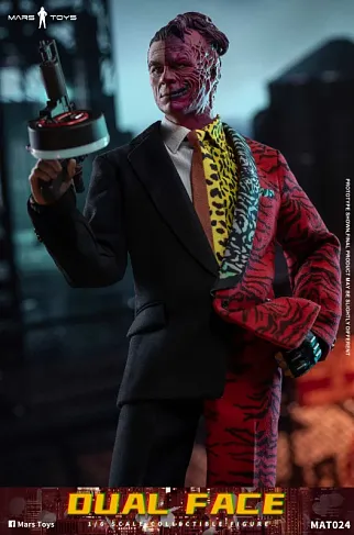 Фигурка Двуликий — Mars Toys MAT024 Two Face 1/6