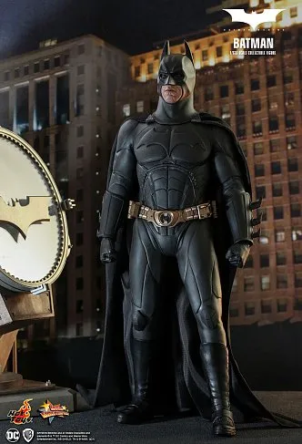 Фигурка Batman Exclusive — Hot Toys MMS595 Batman Begins 1/6