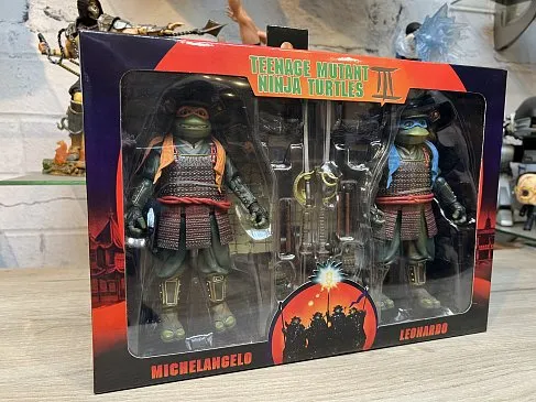 Фигурки Leonardo and Michelangelo — Neca Teenage Mutant Ninja Turtles Movie 3 BD