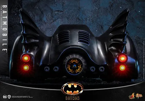 Модель Бэтмобиль — Hot Toys MMS694 Batmobile 1989 1/6