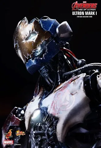 Фигурка Альтрона — Hot Toys Avengers Age of Ultron 1/6 Ultron Mark I