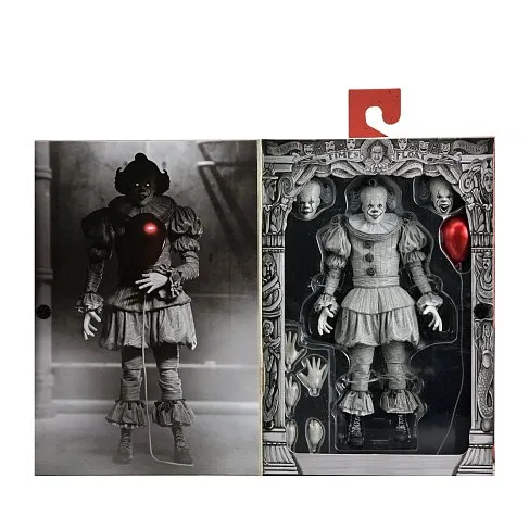 Фигурка Pennywise Black White — Neca Ultimate IT Welcome to Derry  Figure