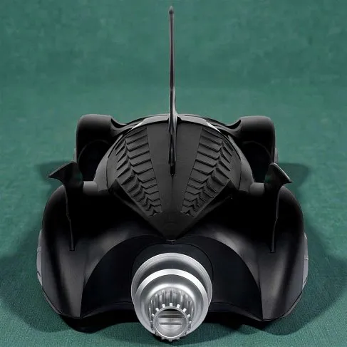 Модель Batmobile — McFarlane Toys Batman Forever and Alfred Vehicle Gold Label