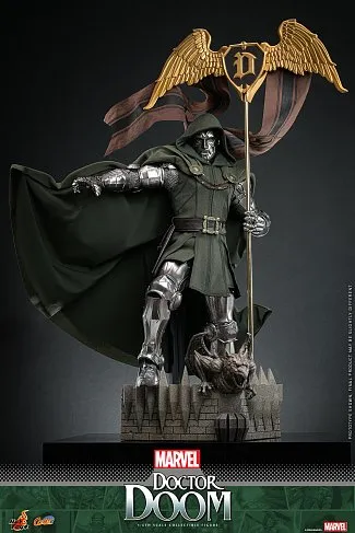 Фигурка Doctor Doom — Hot Toys CMS022 Marvel Comics 1/6