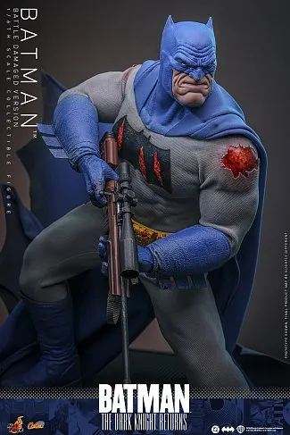 Фигурка Batman Battle Damaged Version — Hot Toys CMS031 Dark Knight Returns 1/6